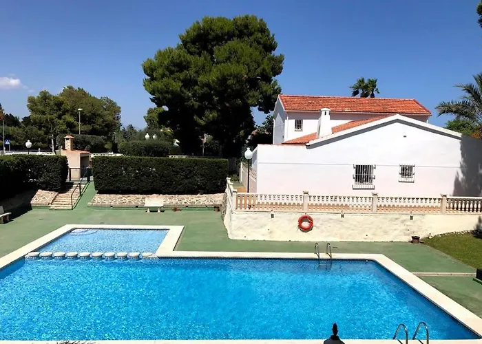 Apartamento Con Piscina Y Parking