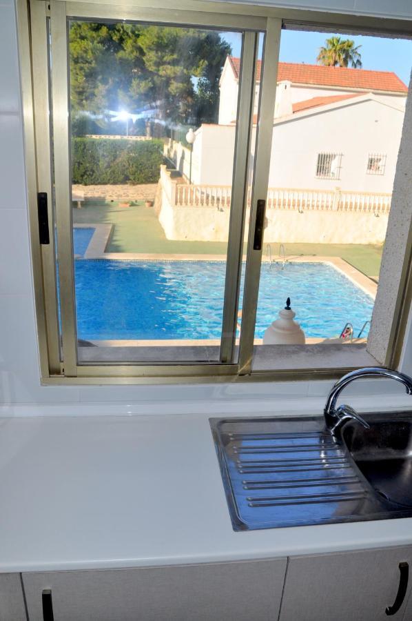 Con Piscina Y Parking *