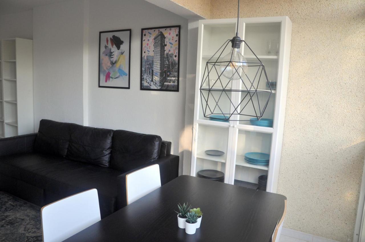 Apartment Con Piscina Y Parking *